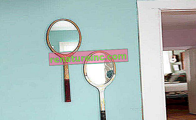 Raquetas de tenis transformadas en espejo